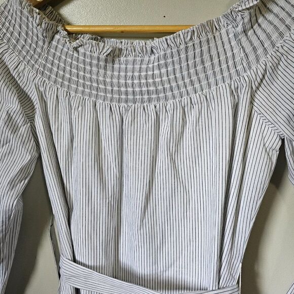 NWT EXPRESS PINSTRIPE BOATNECK SMOCKED/OFF SHOULDER BELTED SHORT DRESS SMALL - Picture 8 of 15